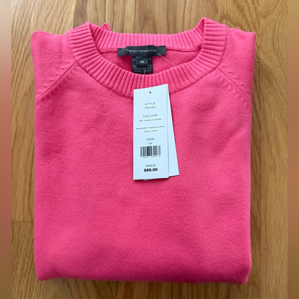 French Connection NWT Camelia Rose Pink Crew Neck Sweater, Medium (Fitted)